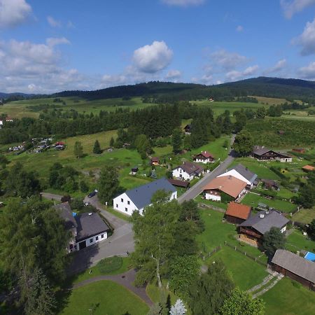 Chalupa Pod Volarskym Rondelem Volary Kültér fotó